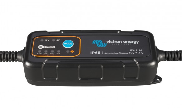 Chargeur batterie VICTRON ENERGY Blue Power 6/12V 1.1A pour moto/voiture